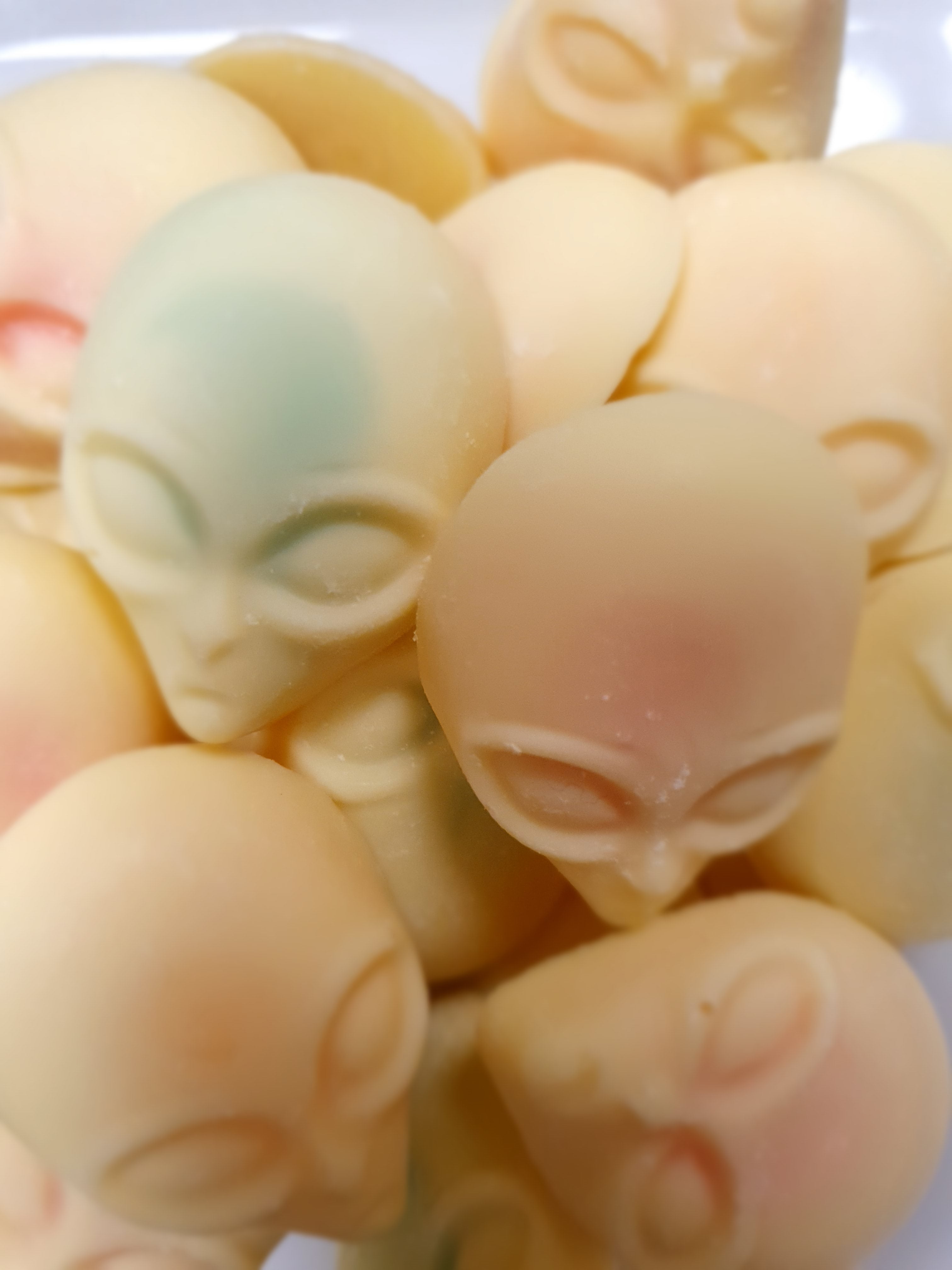Alien Fresh Choco Rocks Aliens - White Chocolate – JoJo's Sweet Treats
